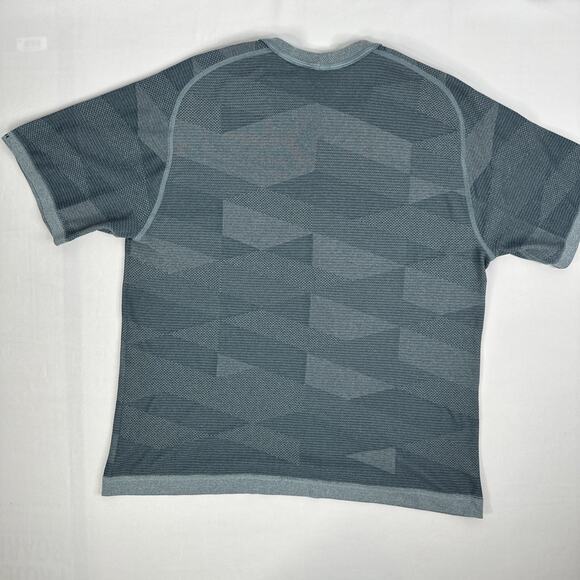 Lululemon Metal Vent Tech T-Shirt Men’s Large Blue Athletic Activewear Small - Picture 6 of 6
